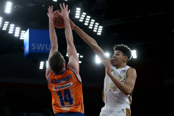 随着乡村振 随着乡村振