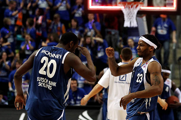 速度的比拼 速度的比拼